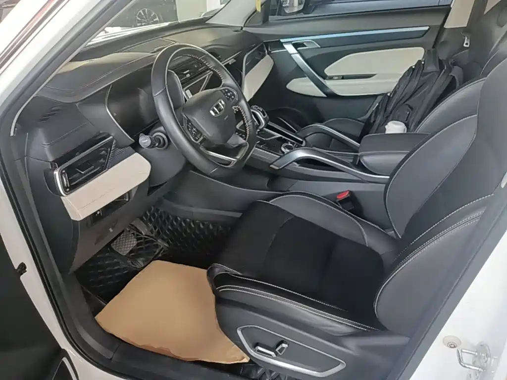 Geely Boyue — миниатюра 15
