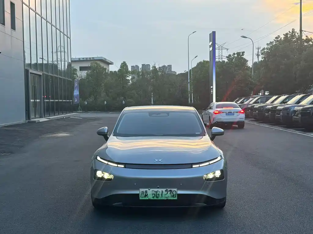 XPeng P7 — миниатюра 2