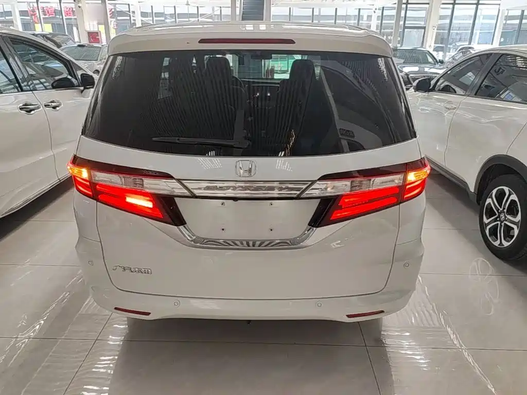 Honda Odyssey — миниатюра 6