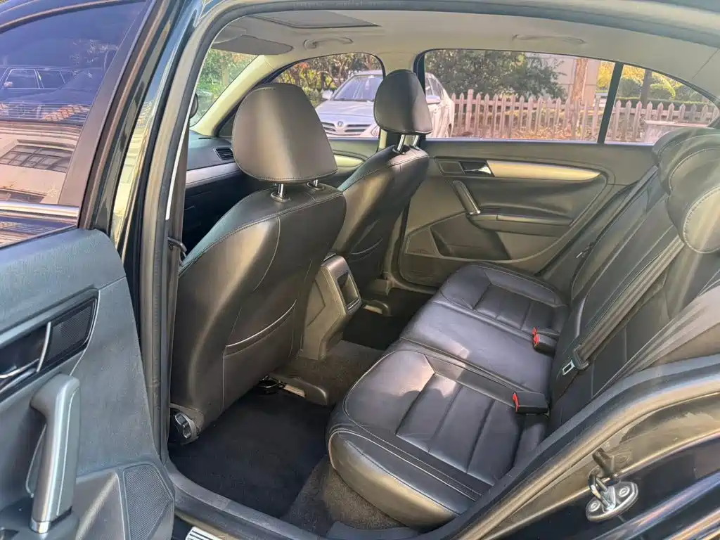 Volkswagen Lavida — миниатюра 9