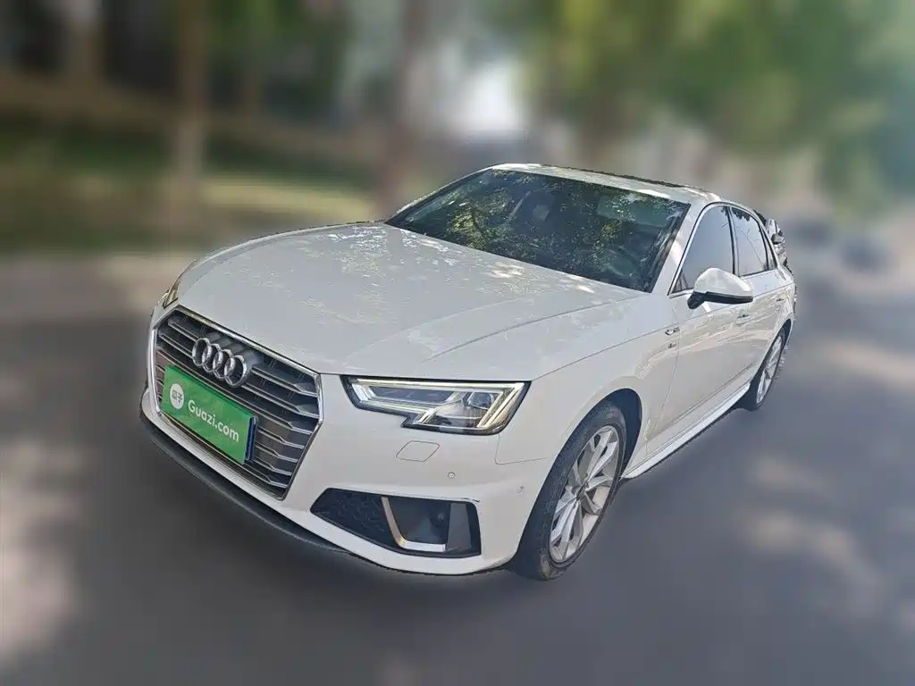 Audi A4L 2019