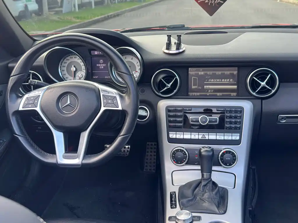 Mercedes-Benz SLK-Class — миниатюра 15