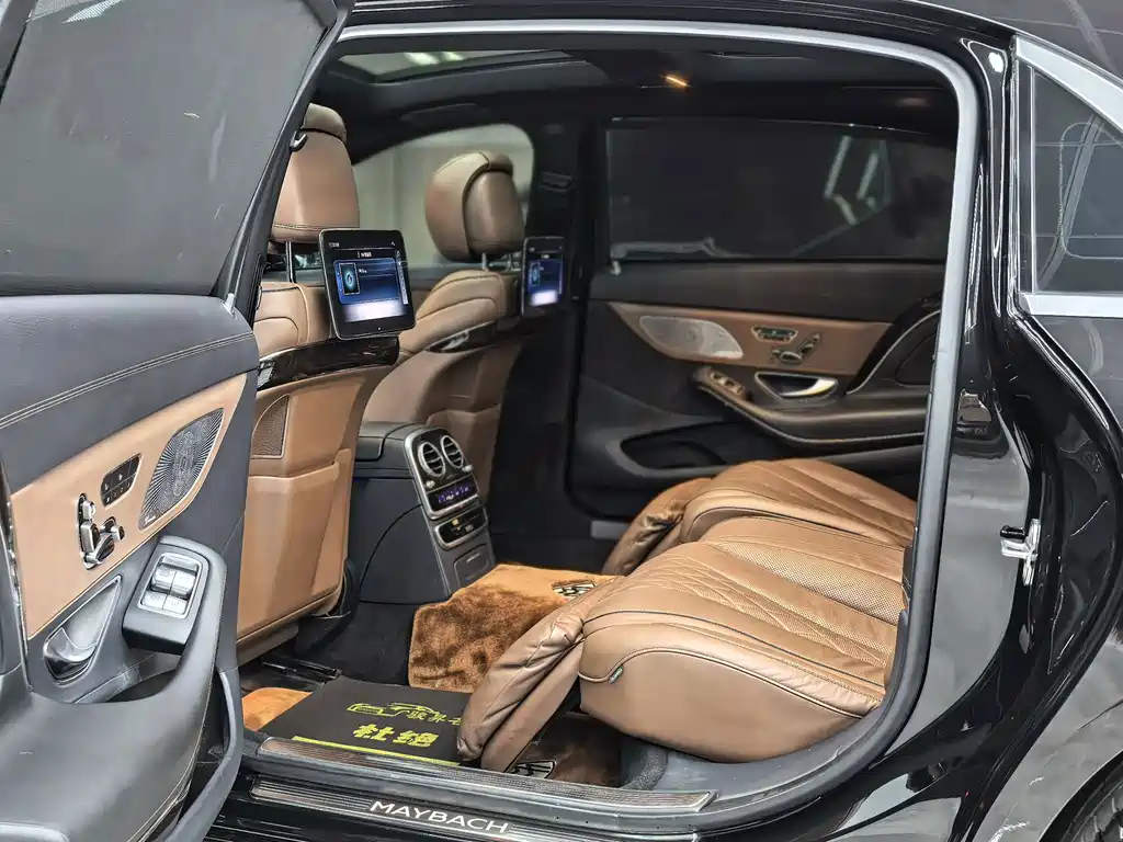 Mercedes-Benz S-Class — миниатюра 11