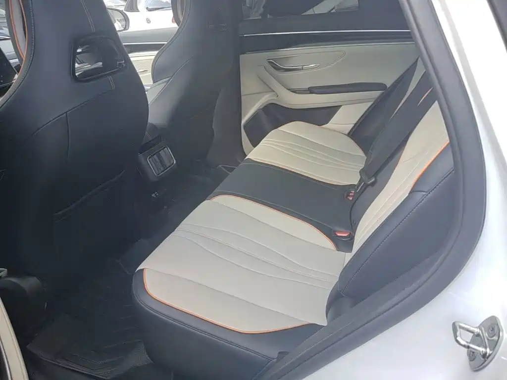 BYD PLUS New Energy — миниатюра 17