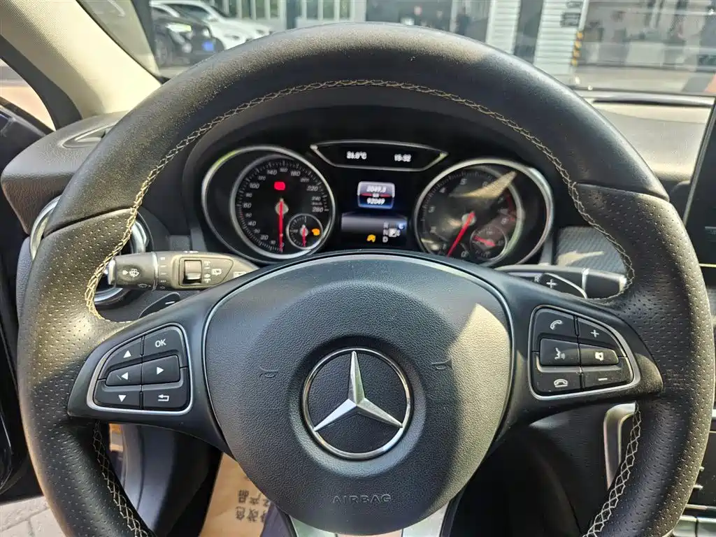 Mercedes-Benz GLA 2018 GLA 200