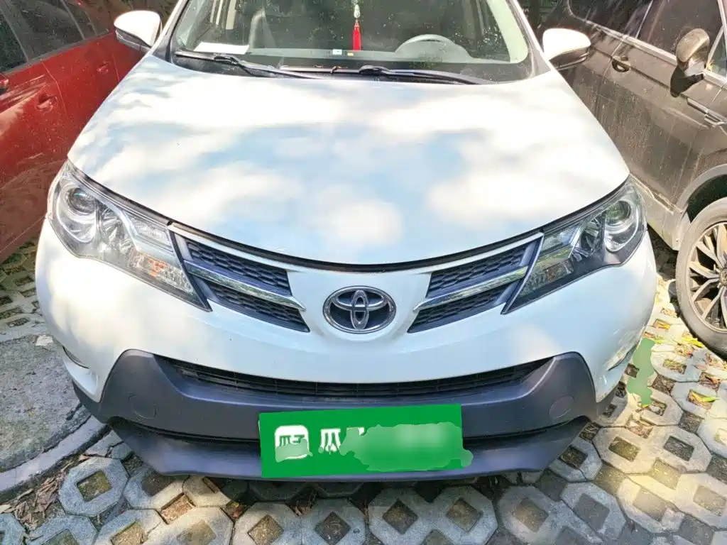 Toyota RAV4 — миниатюра 16
