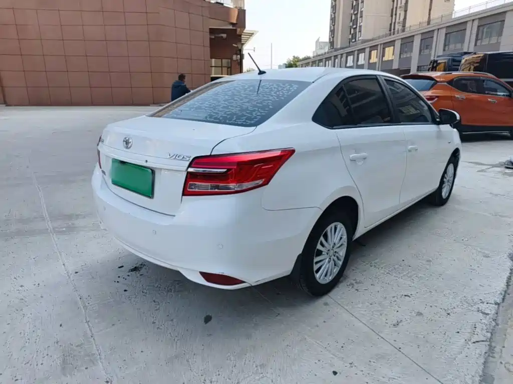 Toyota Vios — миниатюра 7