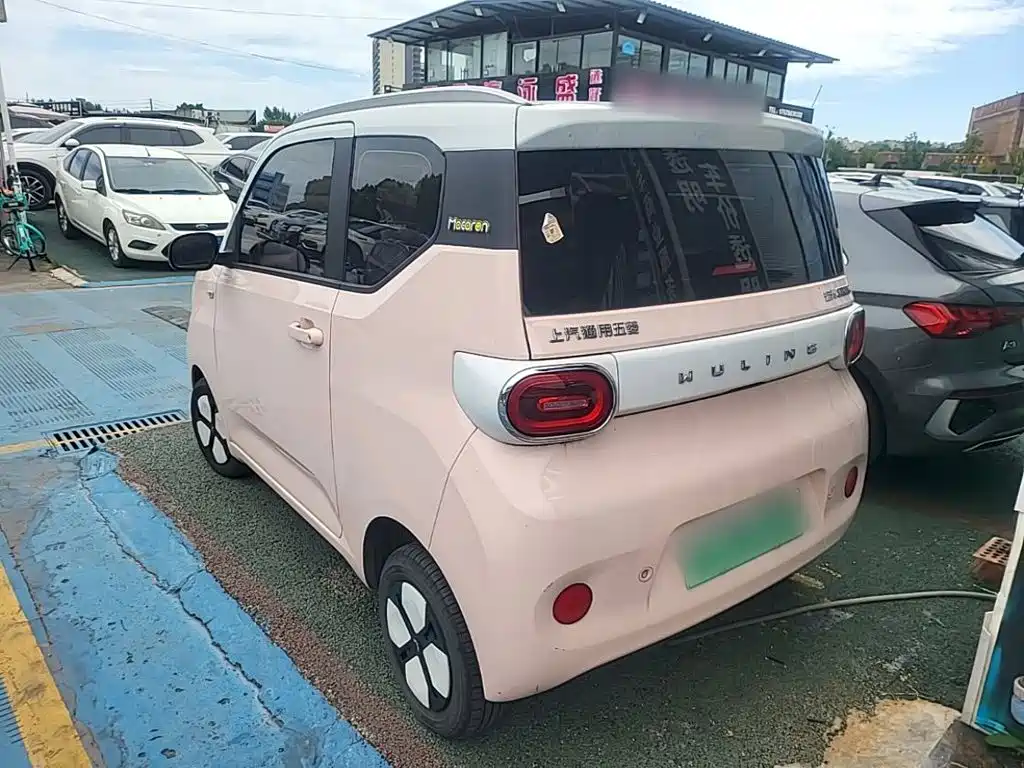 Wuling MINIEV — миниатюра 5