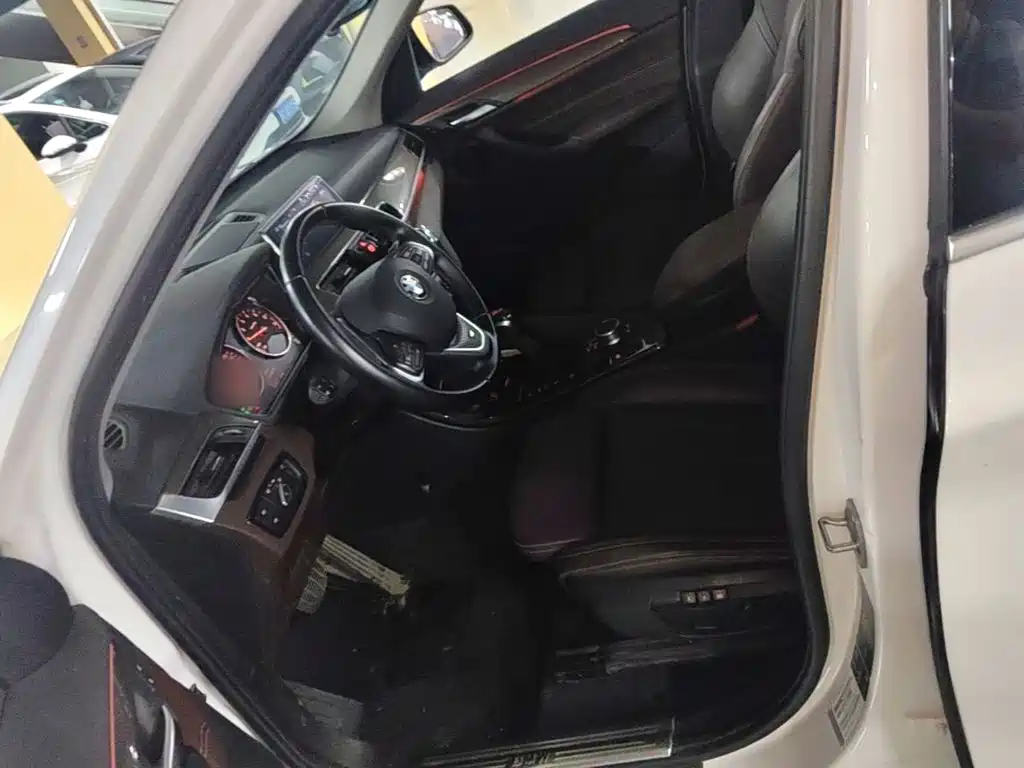 BMW X1 — миниатюра 15
