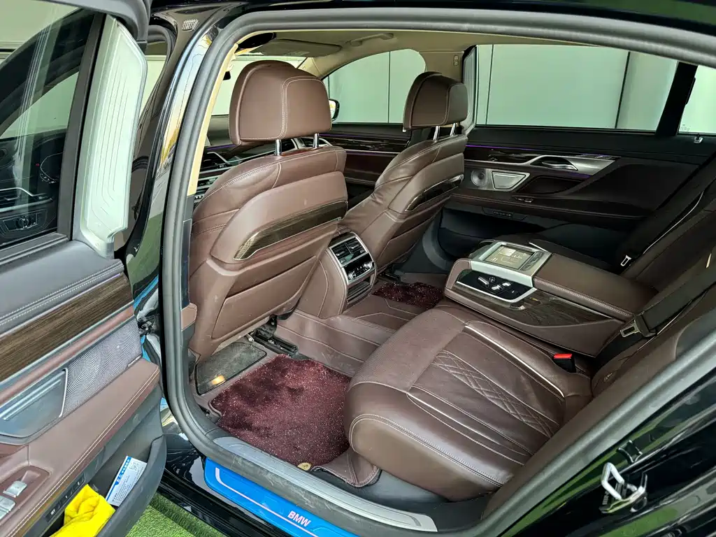 BMW 7 Series 7 2021 730Li Luxury