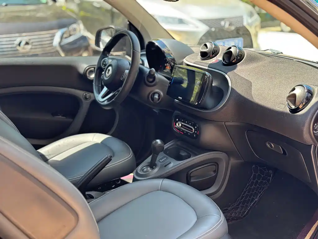smart Smart Fortwo — миниатюра 10