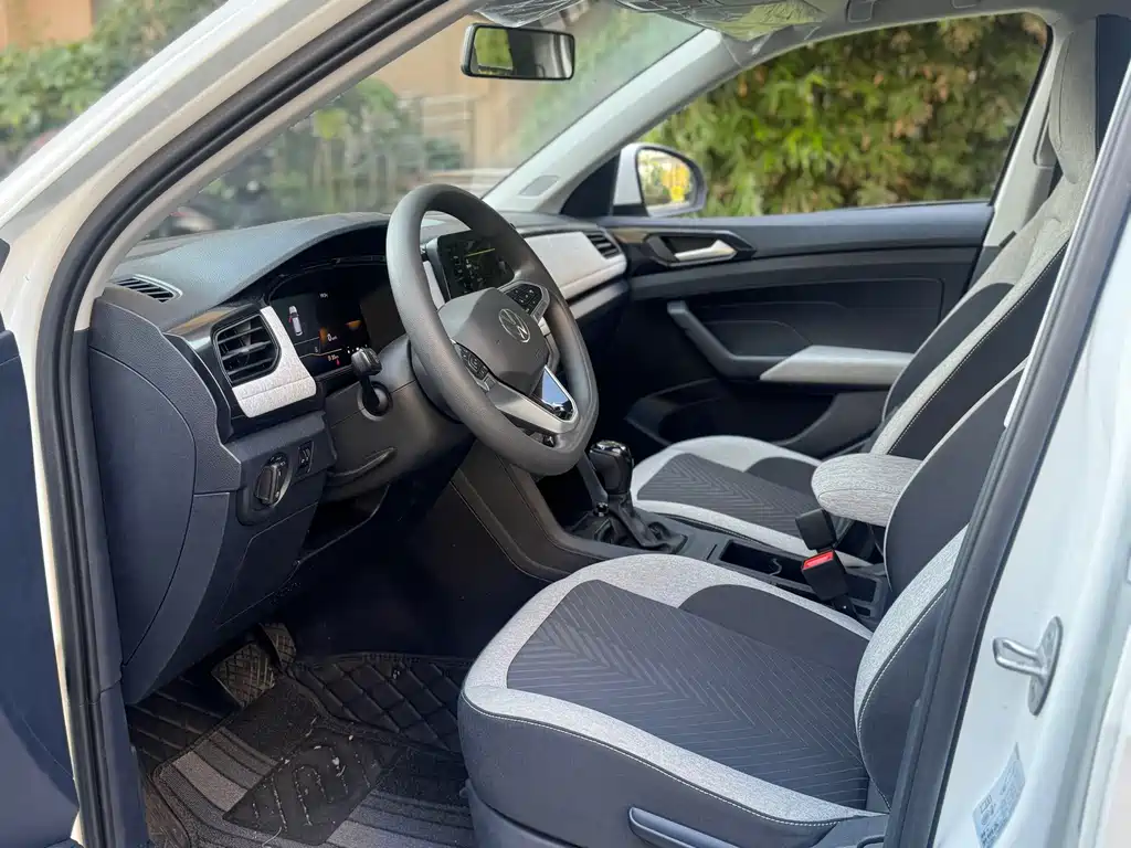 Volkswagen Tharu — миниатюра 8