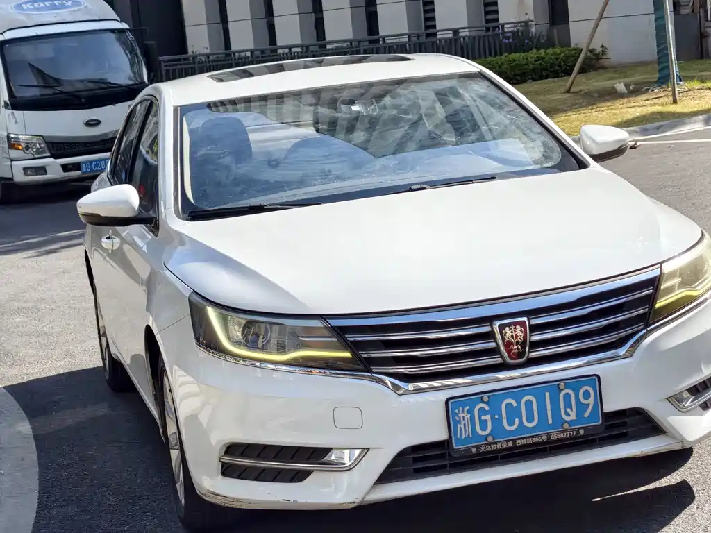 Roewe i6 Classic — миниатюра 5
