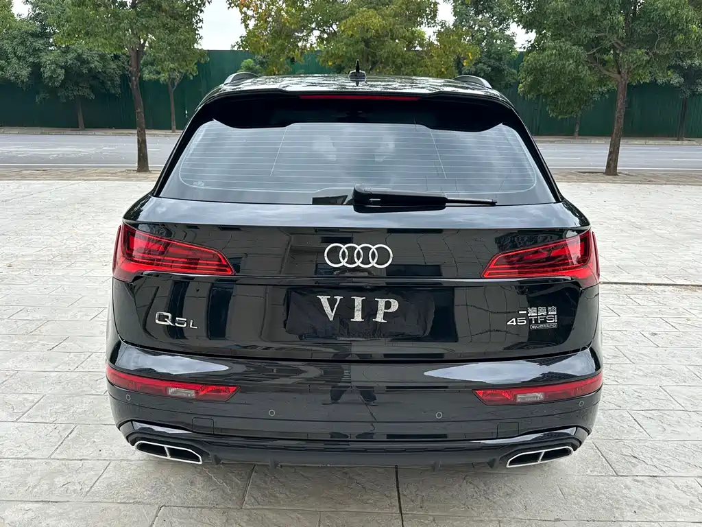 Audi Q5L — миниатюра 9