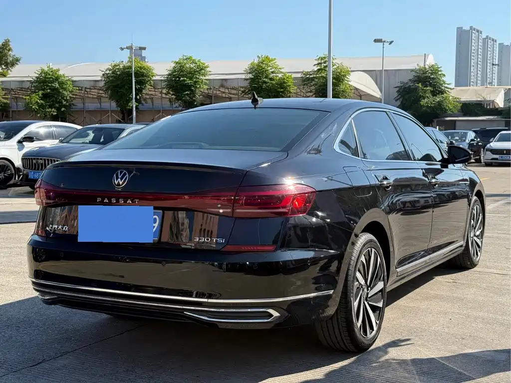 Volkswagen Passat — миниатюра 7