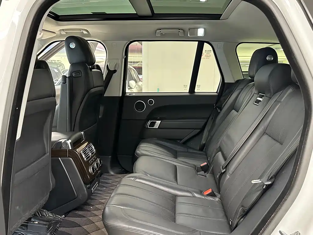 Land Rover Range Rover — миниатюра 15