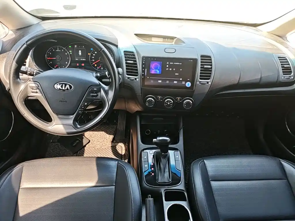 Kia K3 — миниатюра 10