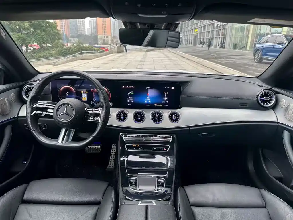 MERCEDES-BENZ E CLASS