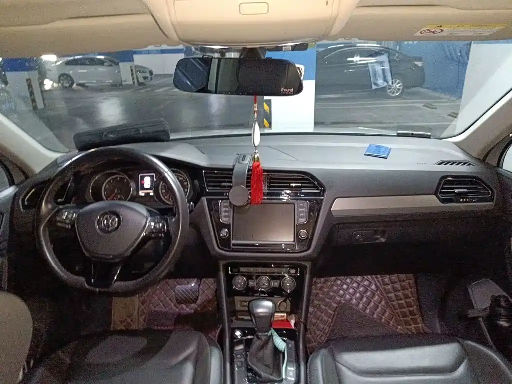 Volkswagen Tiguan L — миниатюра 9