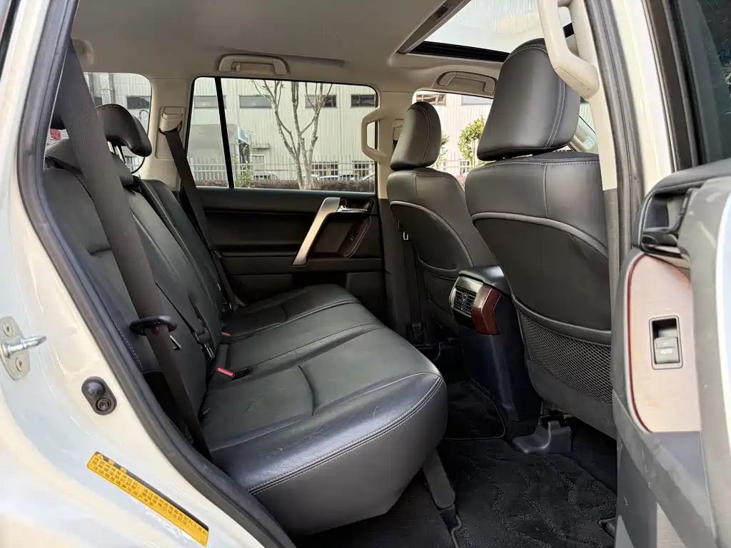 Toyota Land Cruiser Prado 2016 3.5L AT TX-L