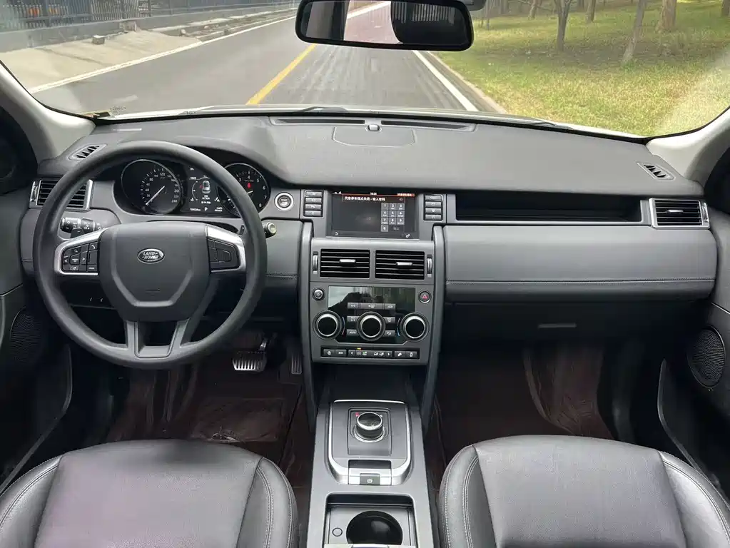 Land Rover Discovery Sport — миниатюра 7