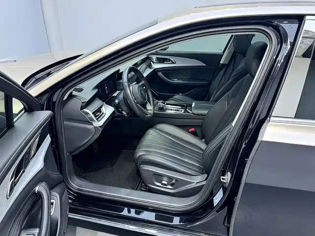Hongqi Hongqi H5 — миниатюра 18
