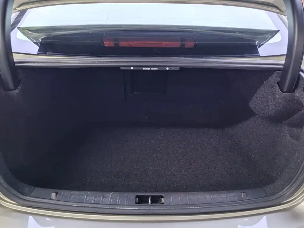 Volvo S60 — миниатюра 12