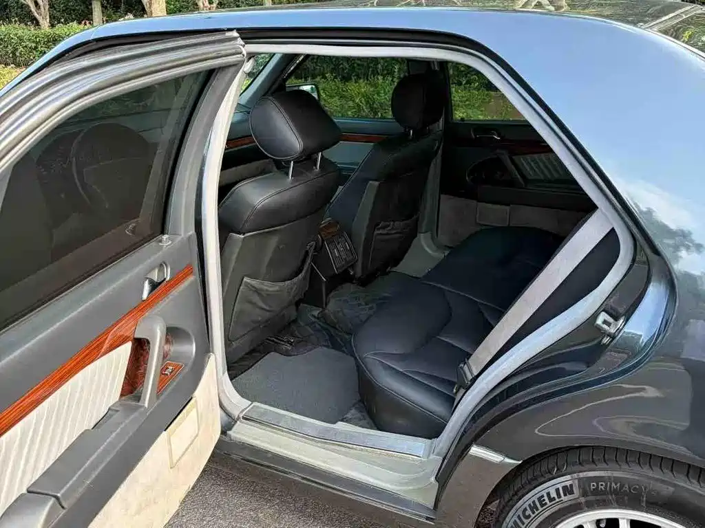 Mercedes-Benz S-Class — миниатюра 6