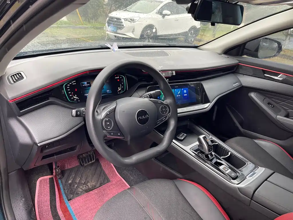 DONGFENG YI HYUN MAX