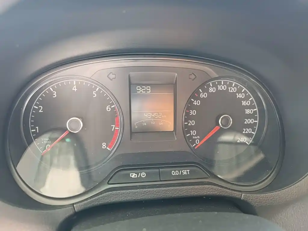 Volkswagen Polo — миниатюра 12
