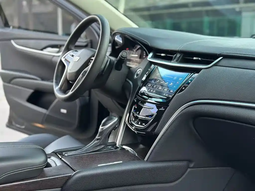 Cadillac XTS — миниатюра 12