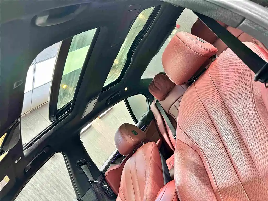 BMW 5 Series — миниатюра 17