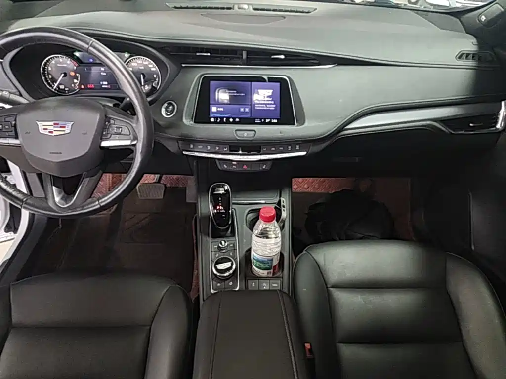 Cadillac XT4 — миниатюра 13