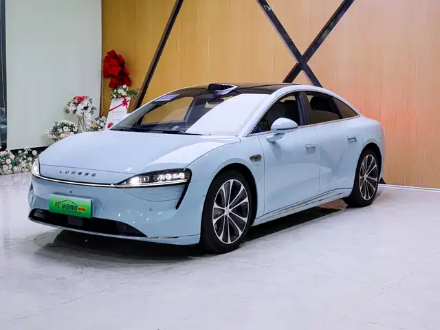 AITO WISDOM WORLD S7 2025