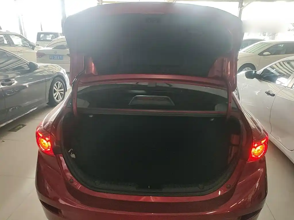Mazda 3 Axela — миниатюра 19