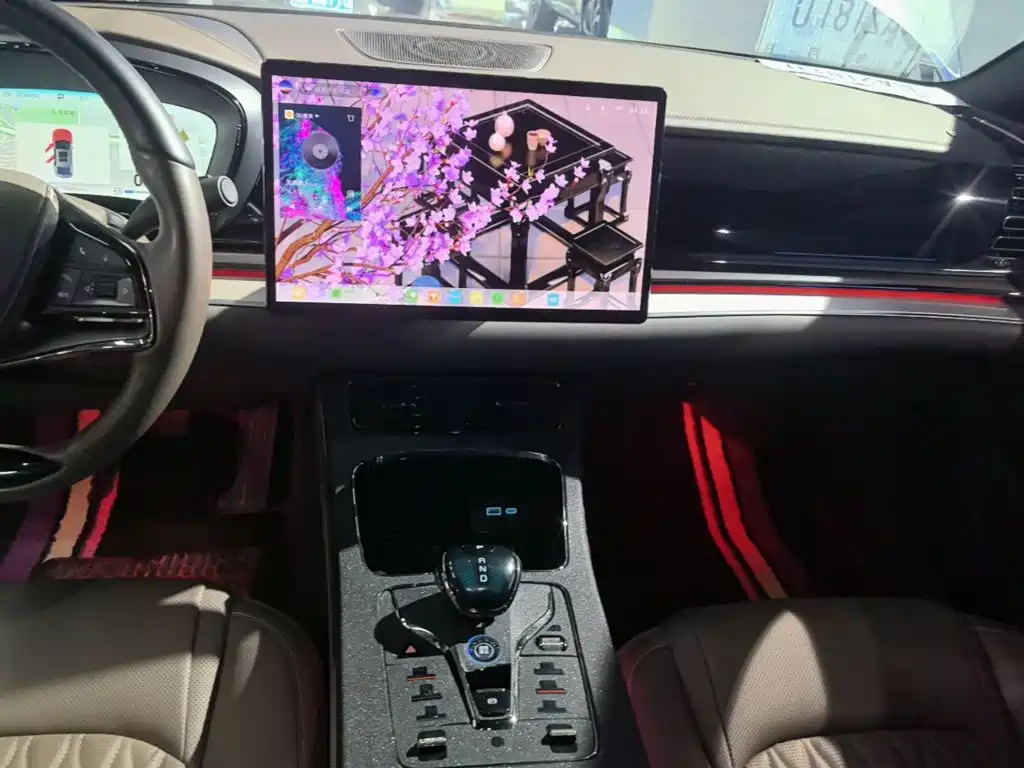 BYD Han — миниатюра 13
