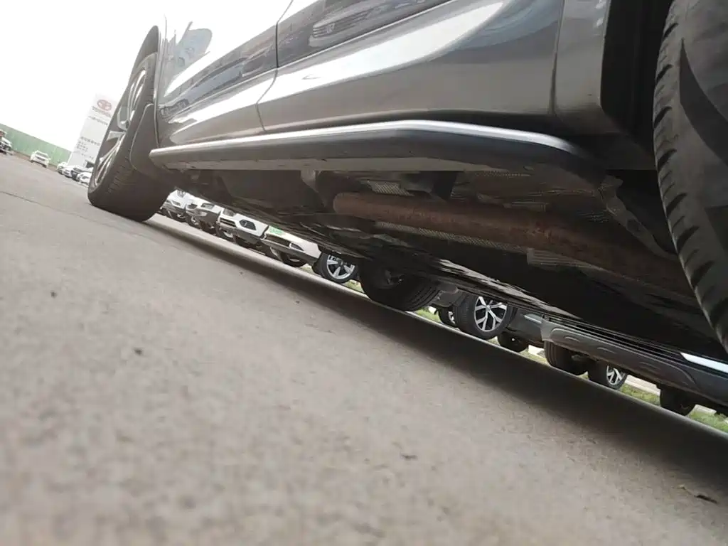 Land Rover Discovery Sport Hybrid — миниатюра 22