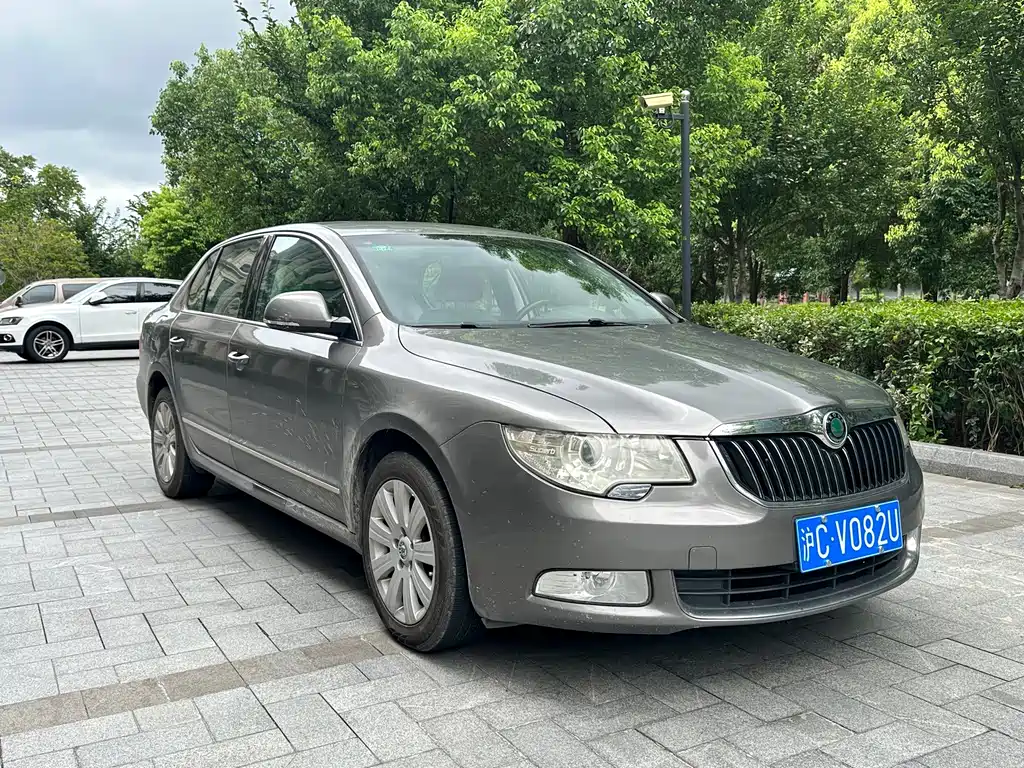 Skoda Superb — миниатюра 3