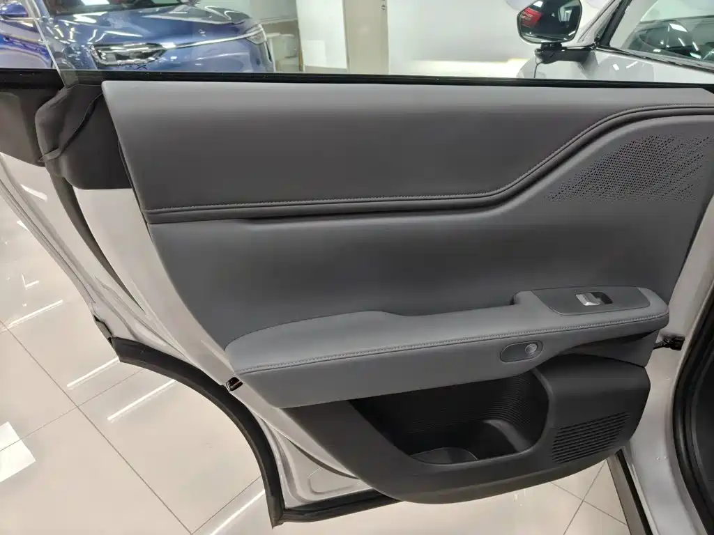 XPeng G6 — миниатюра 17