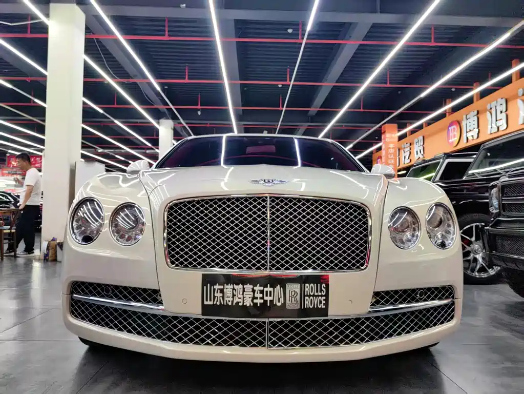 Bentley Flying Spur 2017 4.0T V8 Standard