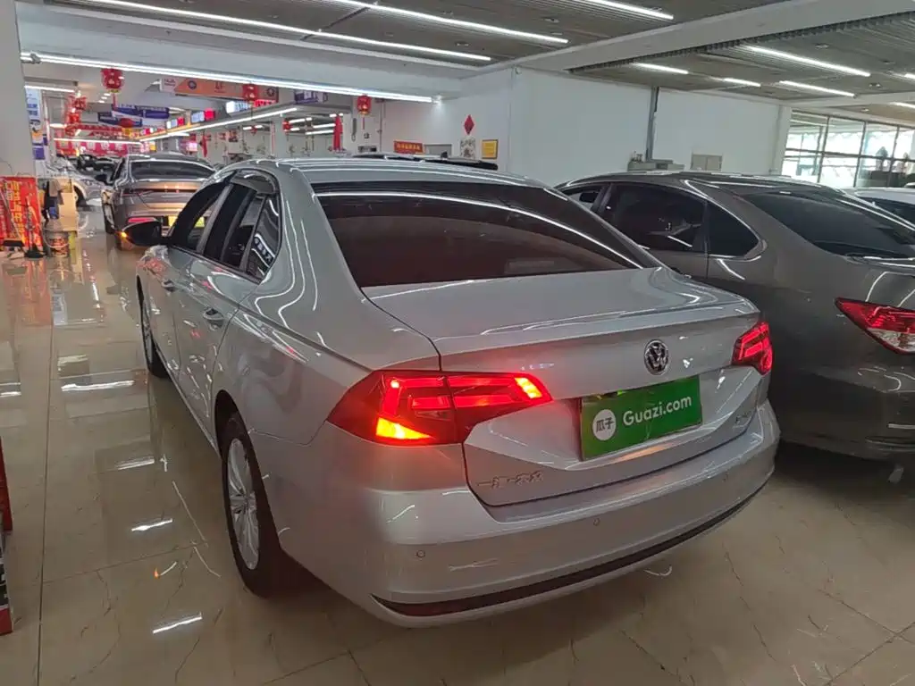 Volkswagen Bora — миниатюра 5