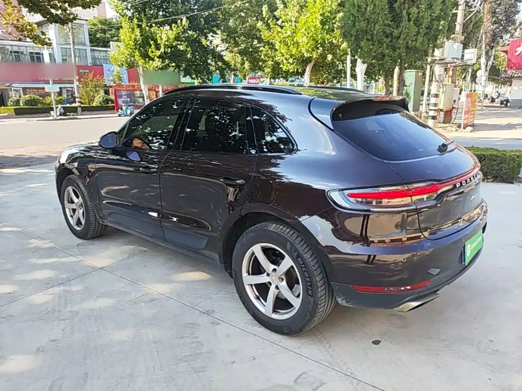 Porsche Macan — миниатюра 5