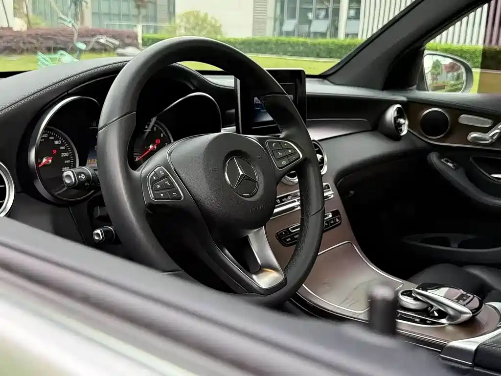 Mercedes-Benz GLC — миниатюра 4