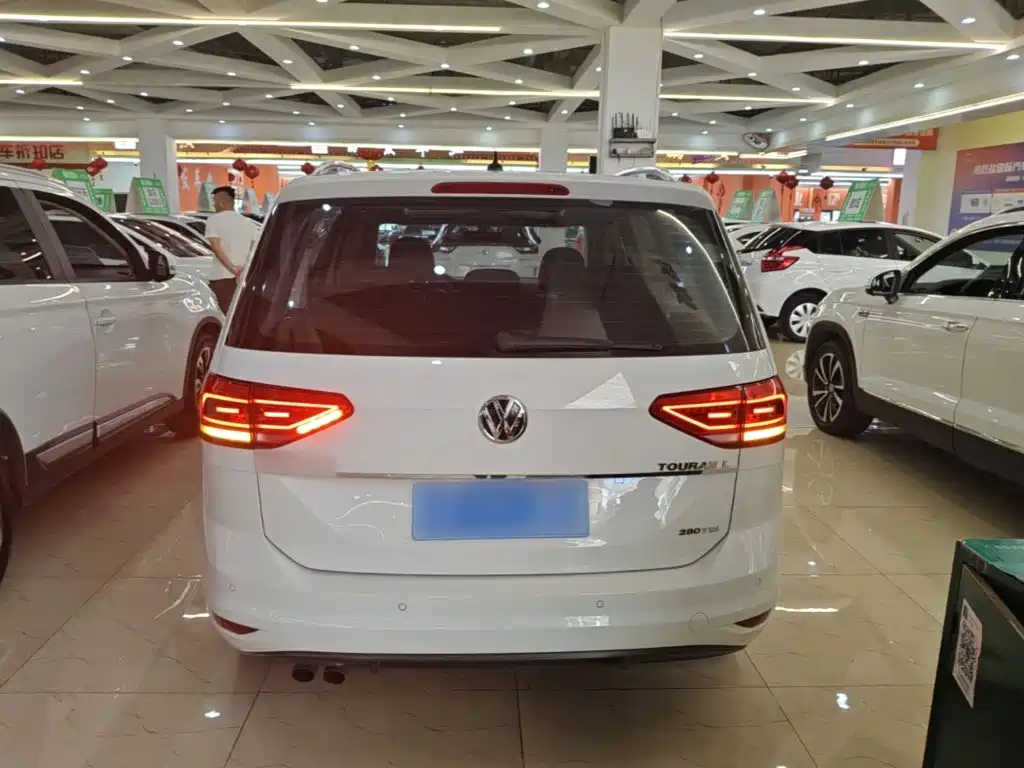 Volkswagen Touran — миниатюра 6