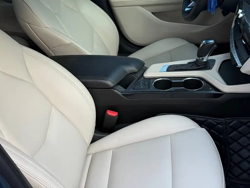 Cadillac CT4 25T Luxury Type, фото 14