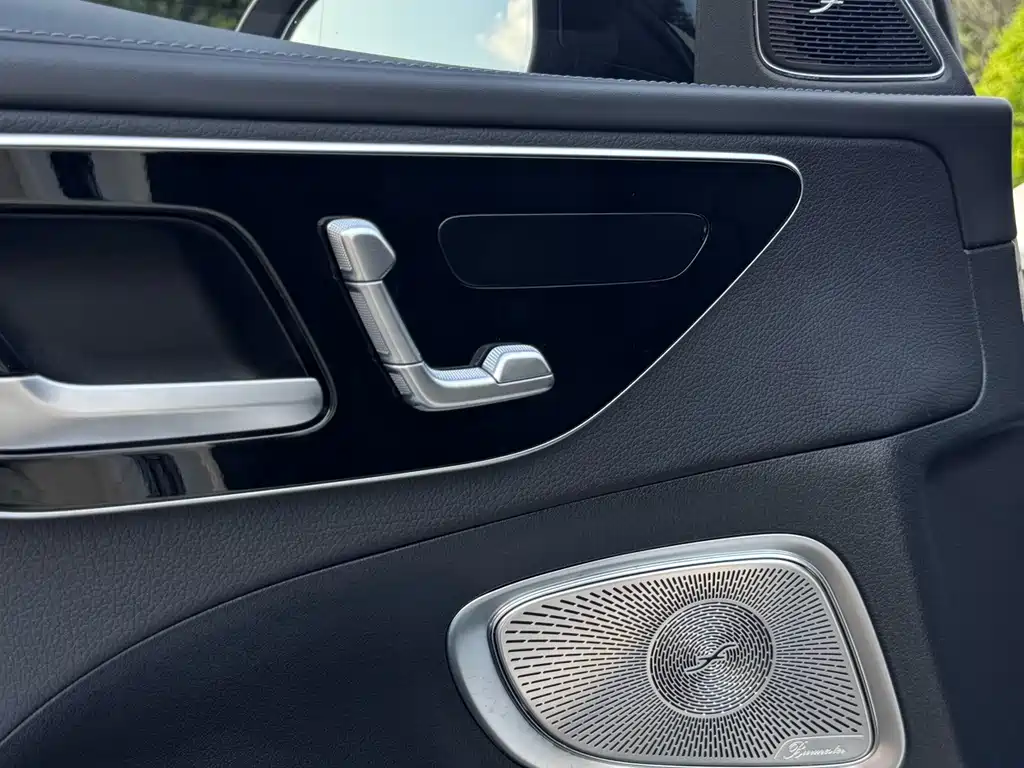 Mercedes-Benz C-Class — миниатюра 17