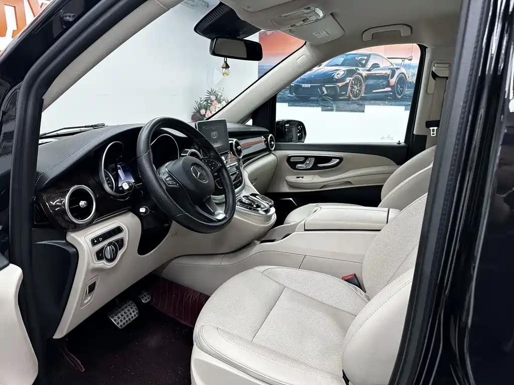 MERCEDES-BENZ V CLASS