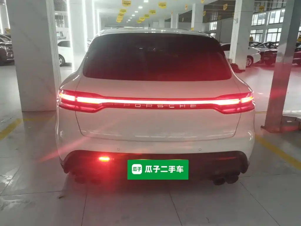 Porsche Macan — миниатюра 6