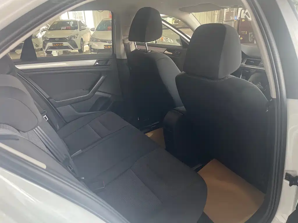 Volkswagen Bora — миниатюра 4