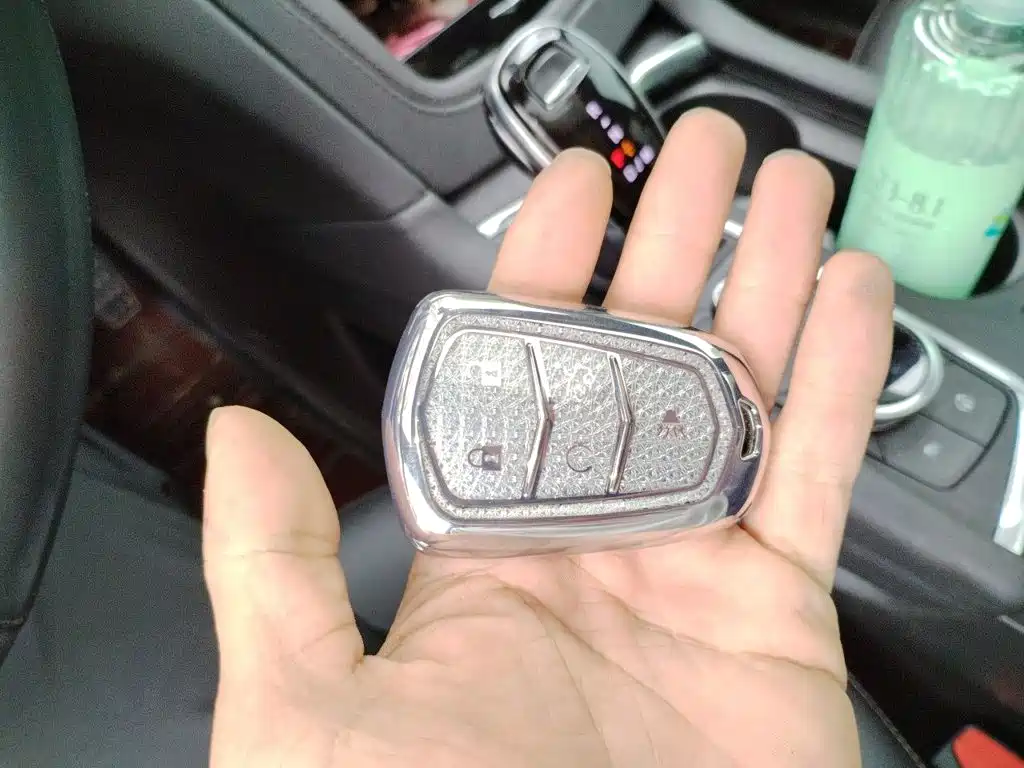 Cadillac XT6 — миниатюра 12